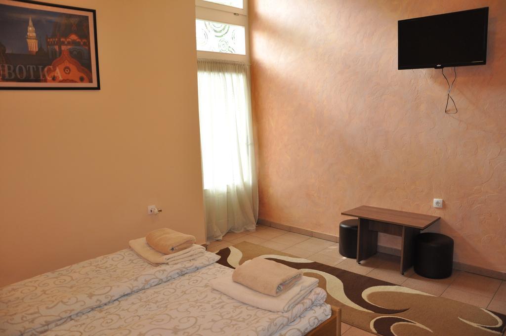 Guest House Best Food Subotica Exterior photo